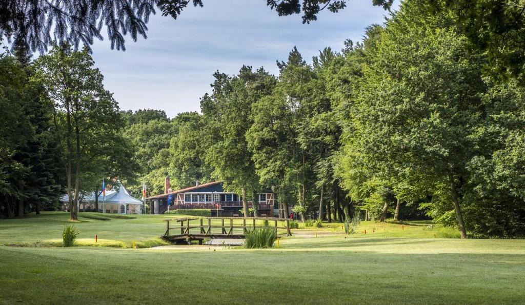 Stade Land Golf Hotel Tiny Haeuser Deinste Buitenkant foto